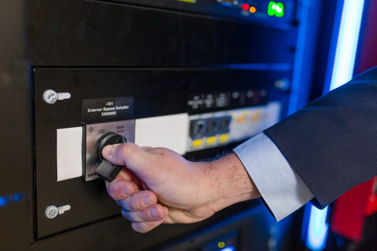 EPS EBS 19 Zoll Rack Montage