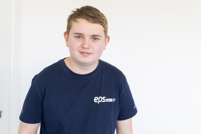 David Huber ist Techniker in Ausbildung bei EPS