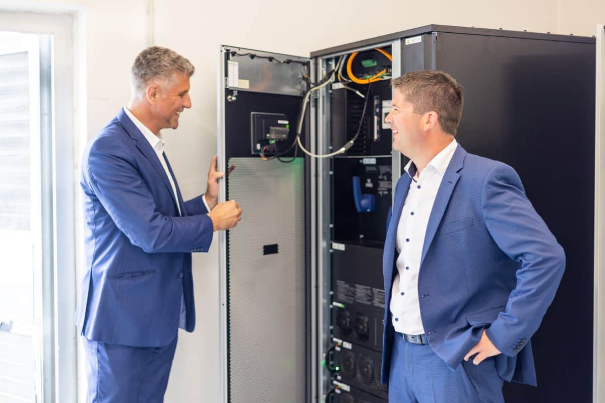 EPS Eaton UPS System 93PM G2 60kVA-360kVA 3:3 Phase