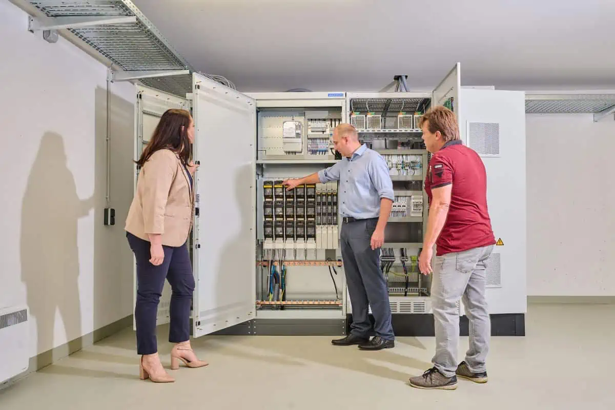 EPS_DE_Rechenzentrum_Infrastruktur_Stadtwerke_Waldkraiburg_sichere_Energieversorgung