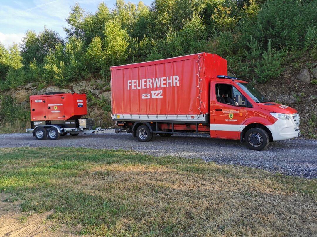 Emergency power generator from EPS on the trailer of the Wolfsgraben fire brigade