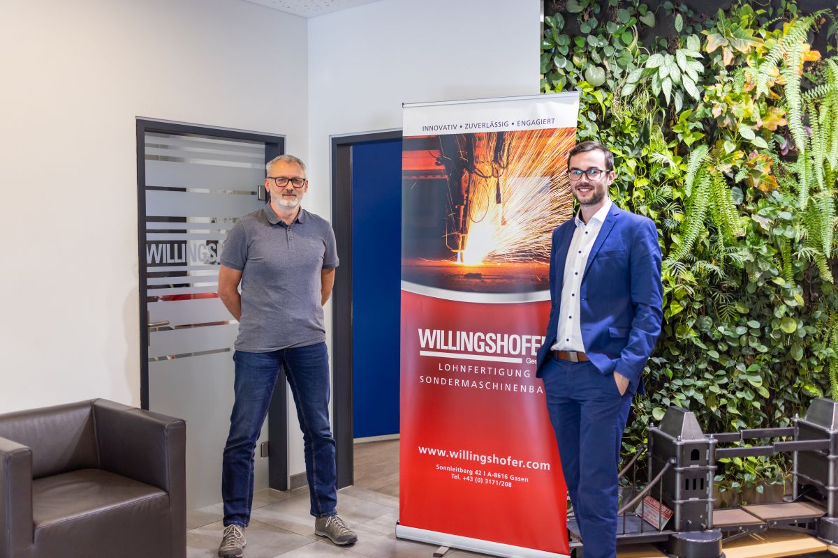 Michael Rauter, IT Manager at Willingshofer GmbH, and Ing. Michael Kainrath, Sales Server Room Solutions at EPS
