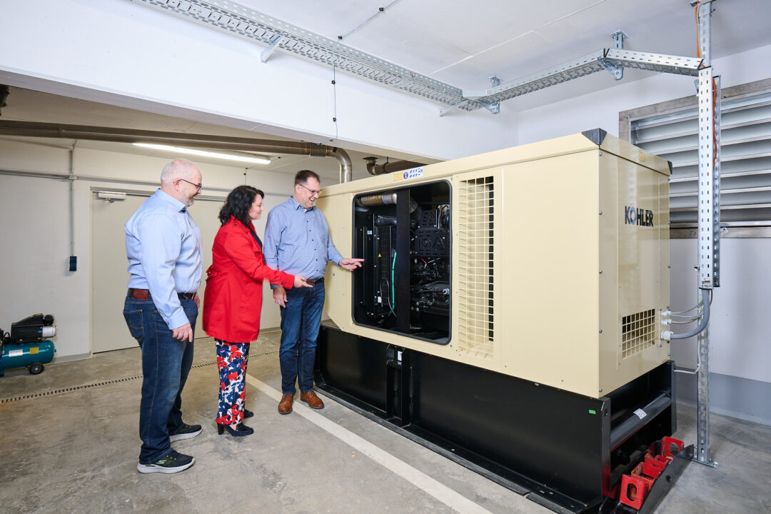 EPS Data Center Infastruktur supplies Voksbank Raiffeisenbank Nordoberpfalz with new emergency power generator