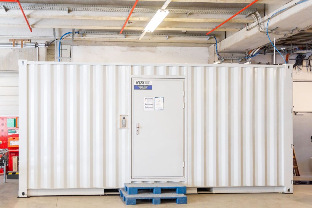 Sie sehen hier das Datacenter Container von EPS, aufgestellt und im Betrieb bei Wuerth in Boeheimkirchen.