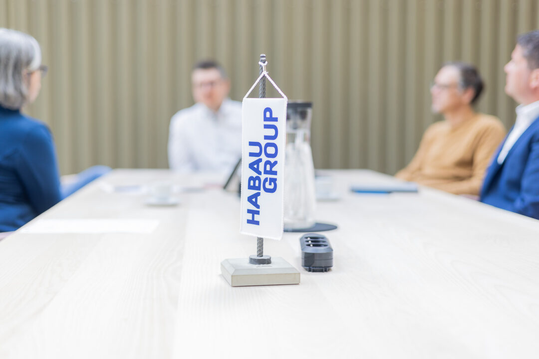 Interview round with HABAU GROUP and EPS Electric Power Systems GmbH