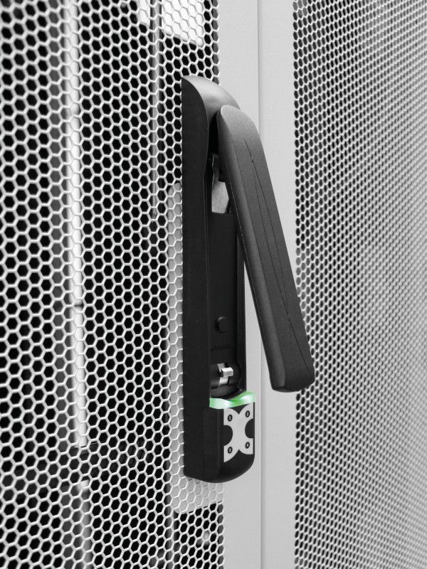 Door Lock fuer eine sichere Rack-Verriegelung im Rechenzentrum.